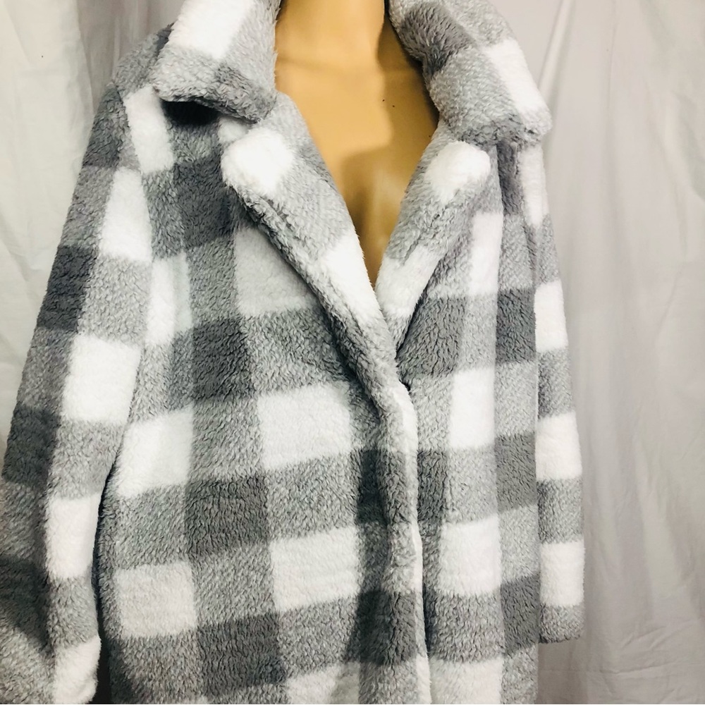 Women winter Coat fluffy faux fleece with Hook&Loop closure by Steve Madden